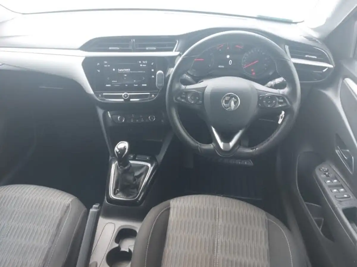 2021-vauxhall-corsa-12i-se-edition-big-6