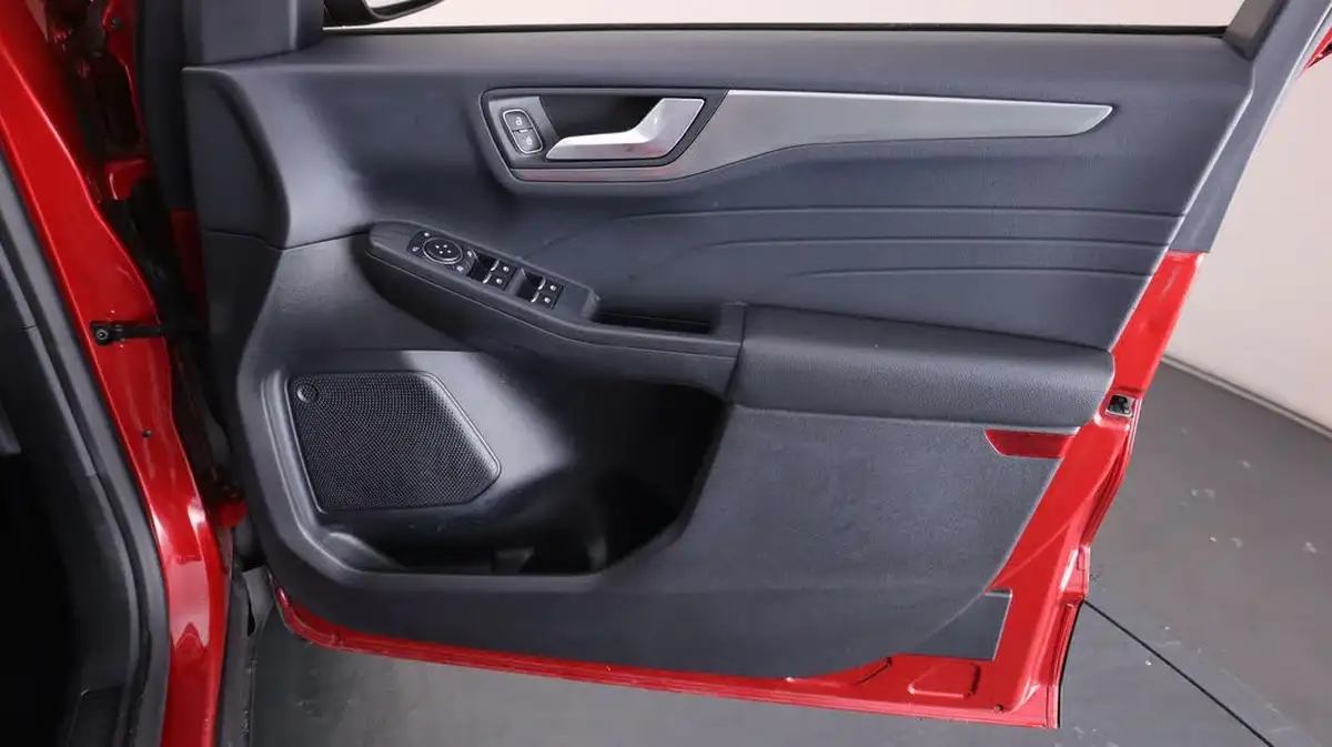 2022-ford-kuga-15t-titanium-edition-big-15