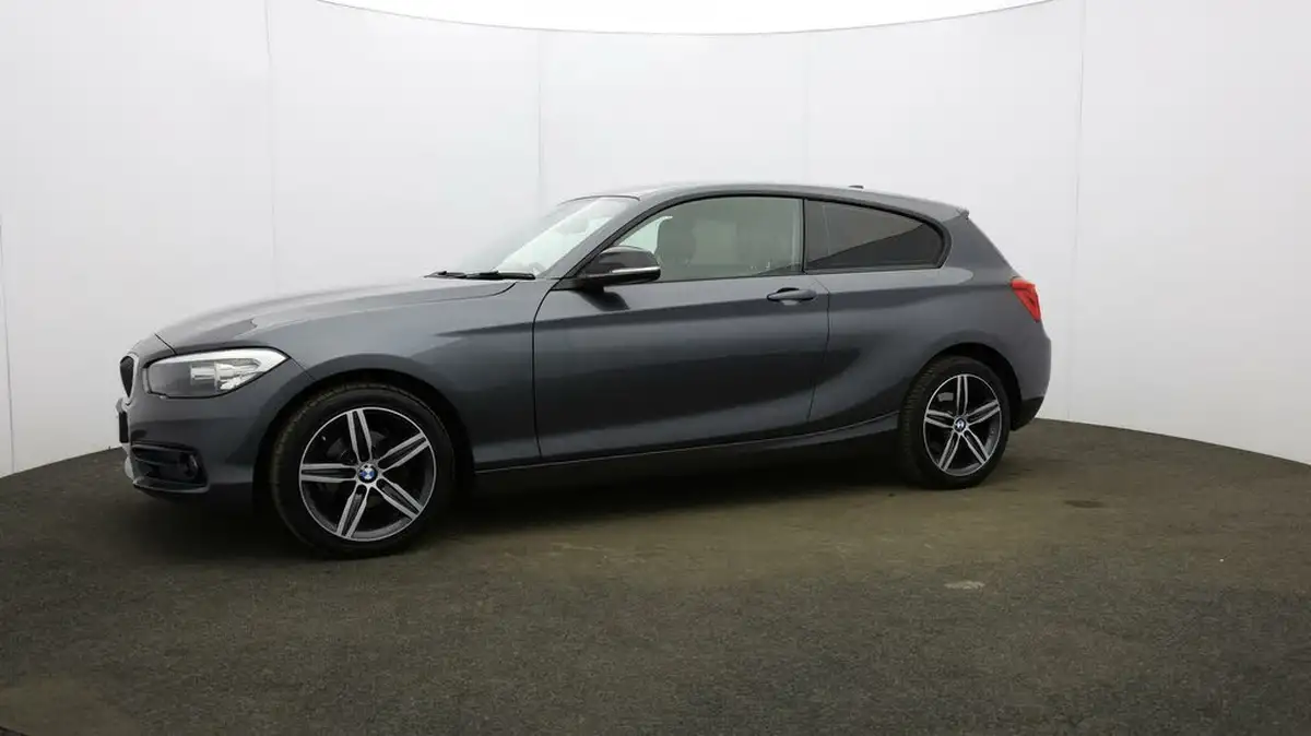 2018-bmw-1-series-15-118i-sport-3d-big-26