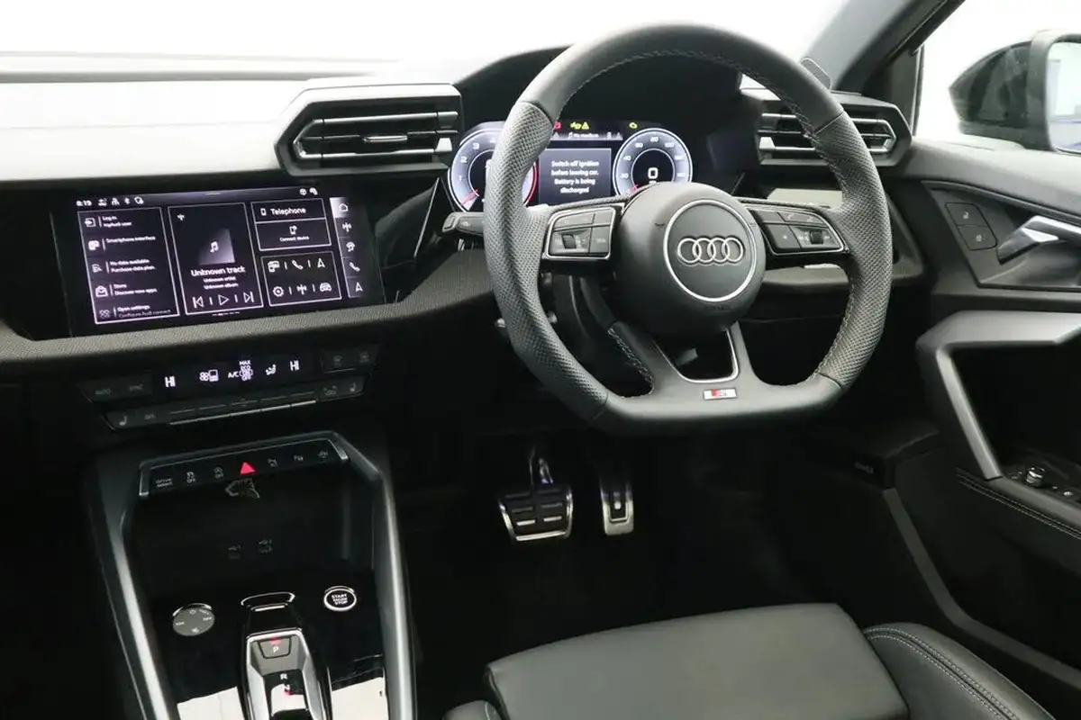 2024-audi-a3-15-35-tfsi-black-edition-sportback-5d-big-12