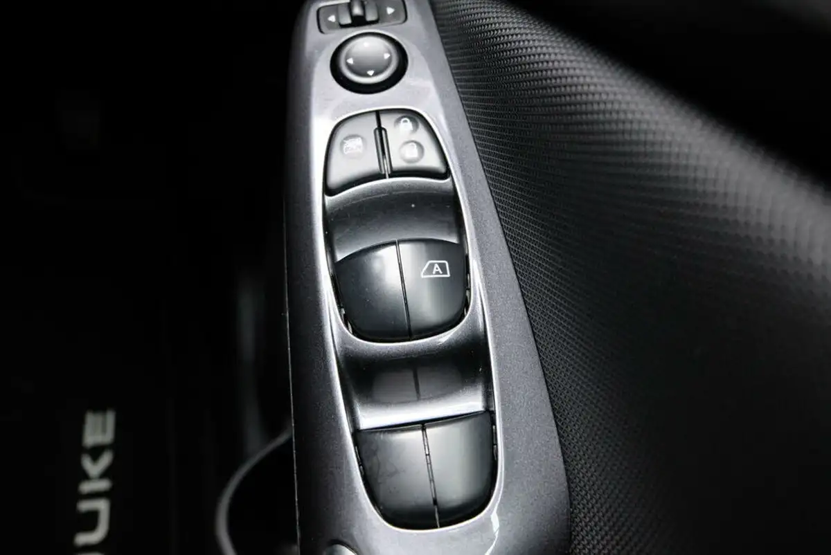 2023-nissan-juke-10-dig-t-acenta-big-31