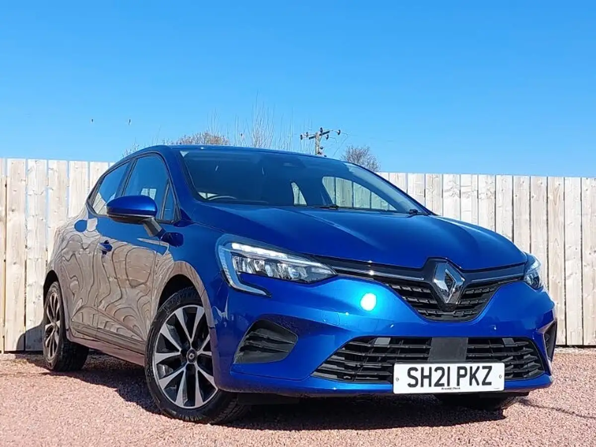 2021-renault-clio-10-tce-iconic-90ps-big-11