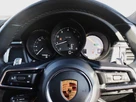 2022-porsche-macan-20-small-11