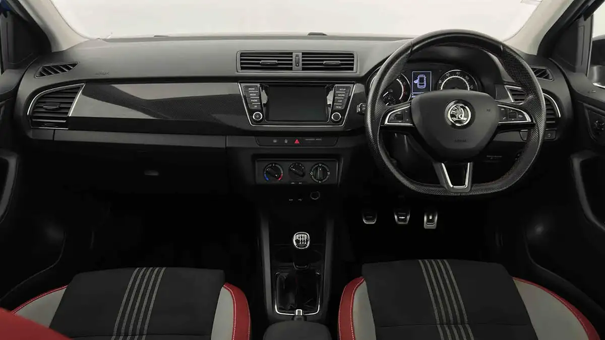 2018-skoda-fabia-10-tsi-monte-carlo-109ps-ss-estate-big-8