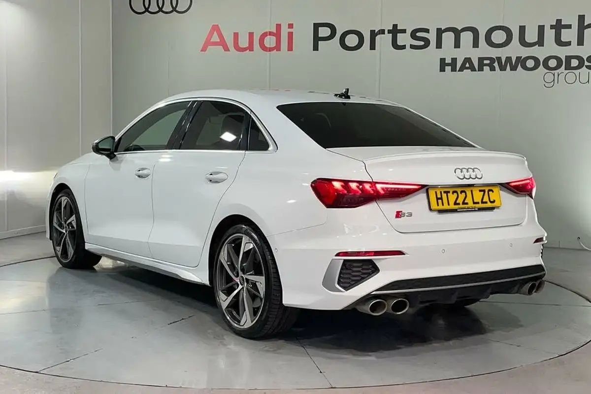 2022-audi-s3-20-tfsi-saloon-4d-big-6