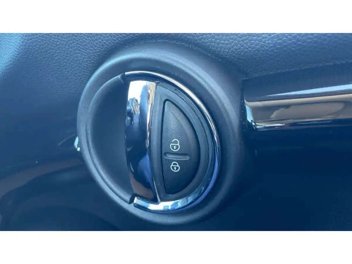 2021-mini-cooper-15-cooper-classic-hatchback-3d-big-30