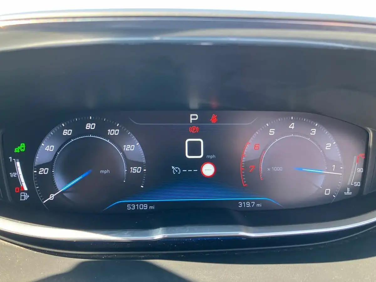 2018-peugeot-3008-suv-16-thp-gt-line-premium-big-13