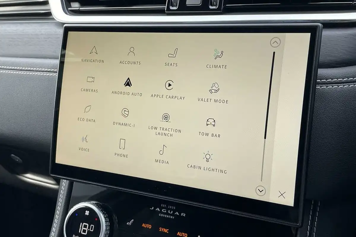 2024-jaguar-f-pace-20-d200-r-dynamic-hse-black-big-39