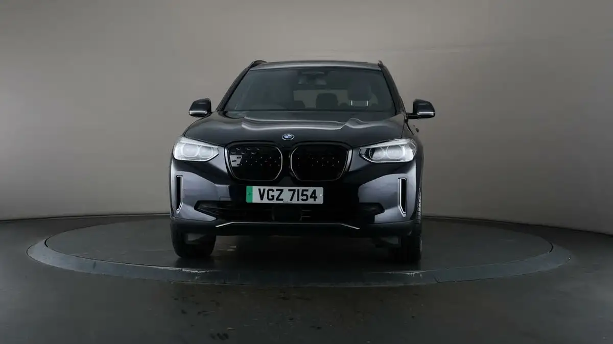 2021-bmw-ix3-e-premier-edition-big-41