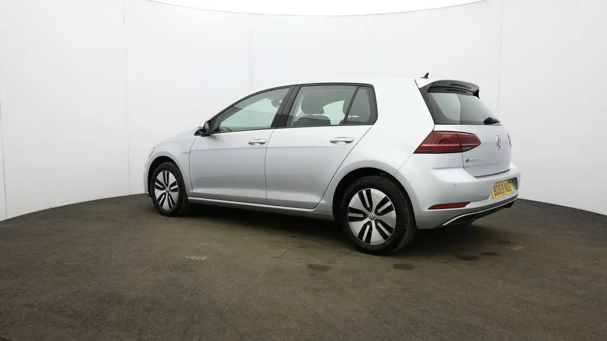 2019-volkswagen-golf-e-e-golf-big-55