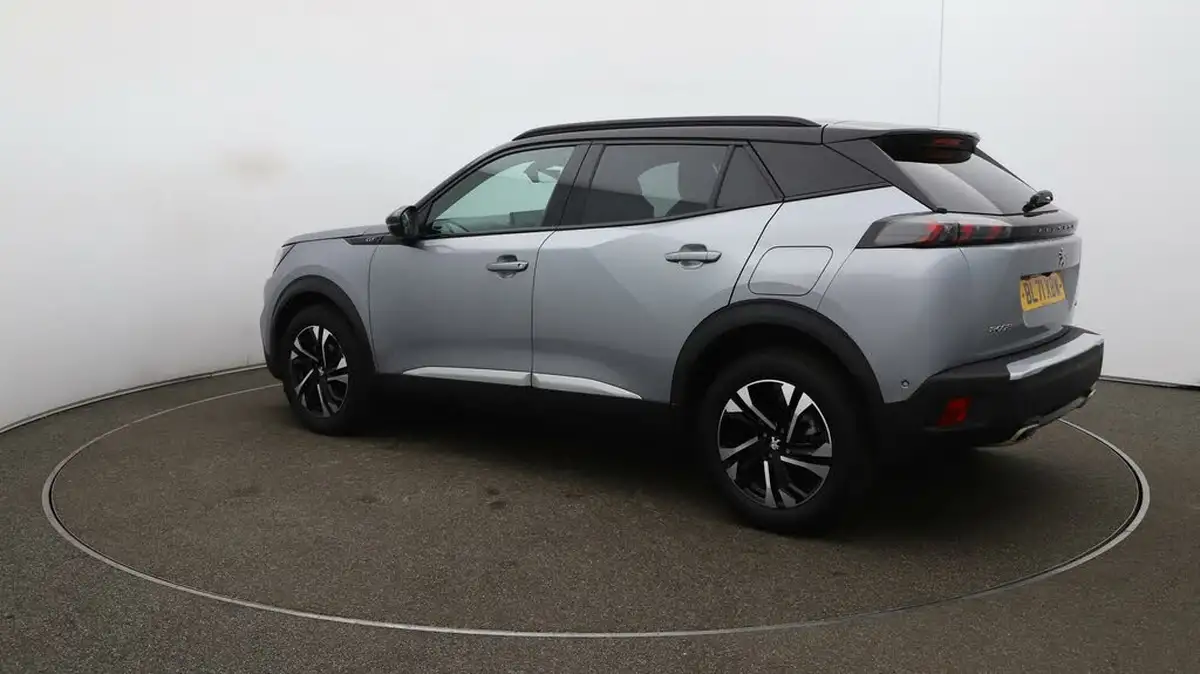 2022-peugeot-2008-suv-12-puretech-gt-big-28