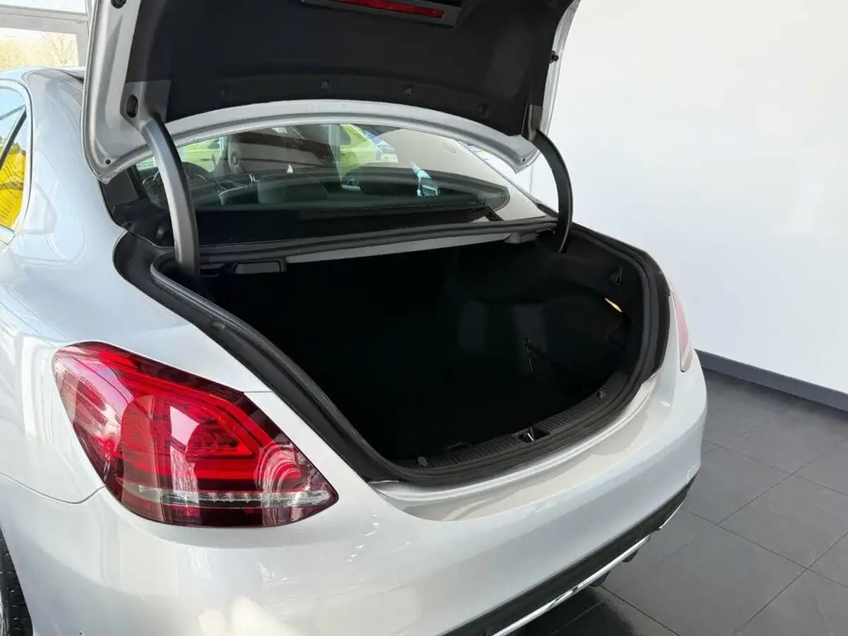 2019-mercedes-benz-c-class-20d-c220d-amg-line-premiumss-saloon-4d-big-17