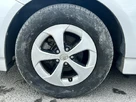 2012-toyota-prius-small-22