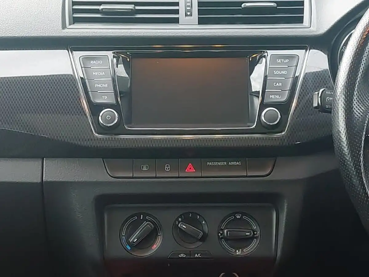 2017-skoda-fabia-12-tsi-monte-carlo-109ps-estate-big-6