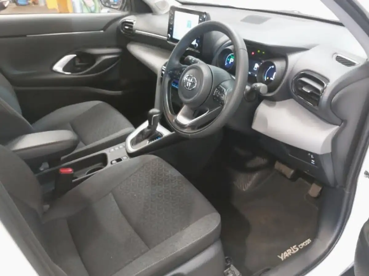 2022-toyota-yaris-cross-15-vvt-i-icon-big-17