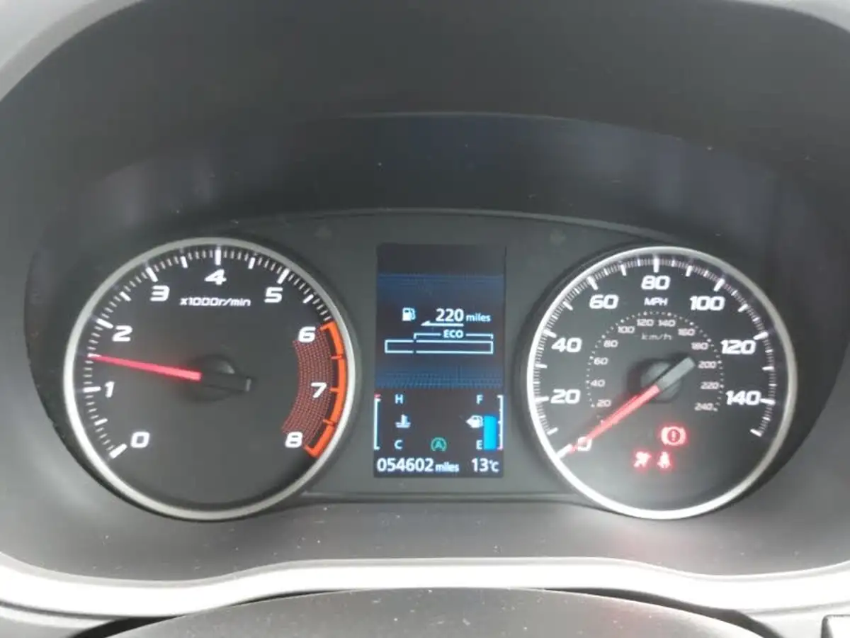 2020-mitsubishi-eclipse-cross-15-4-big-9