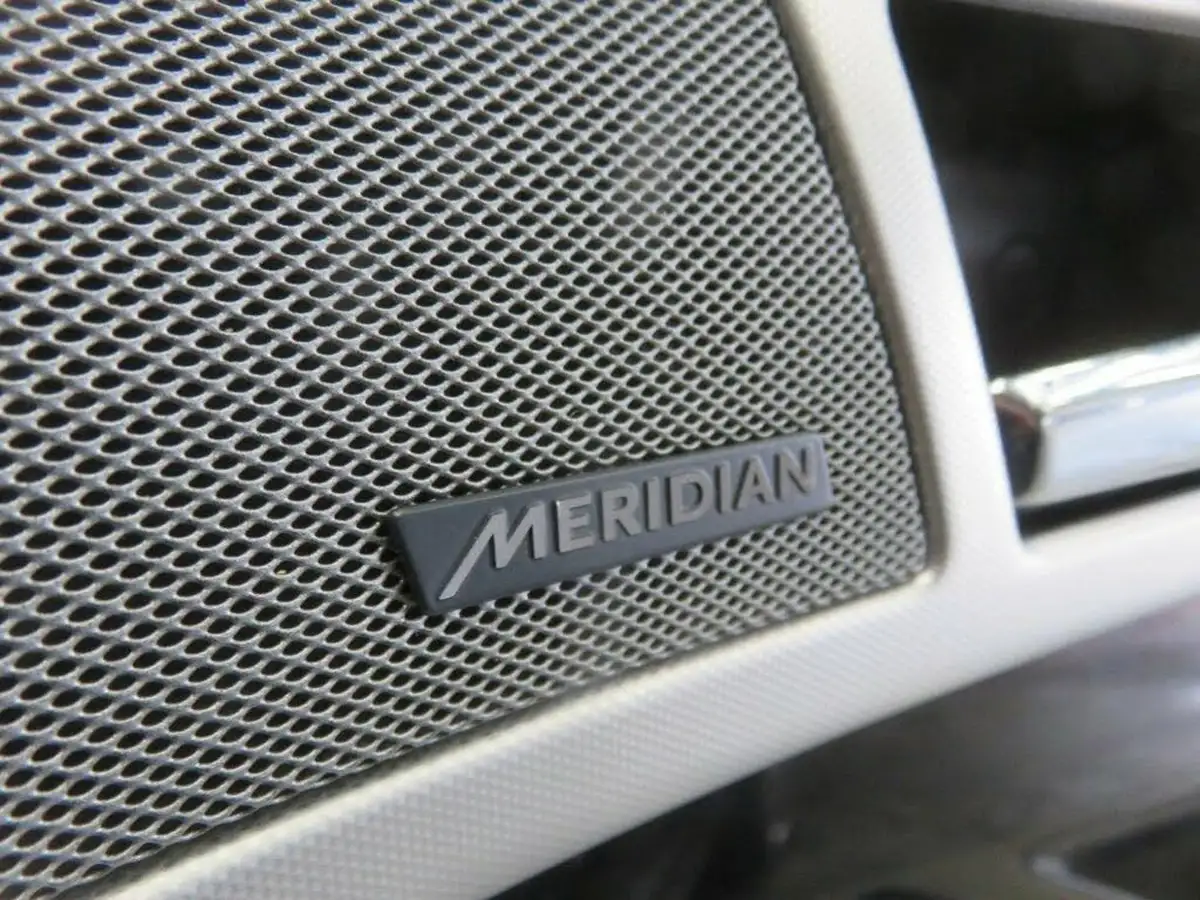 2014-jaguar-xf-30td-s-premium-luxury-saloon-4d-big-41