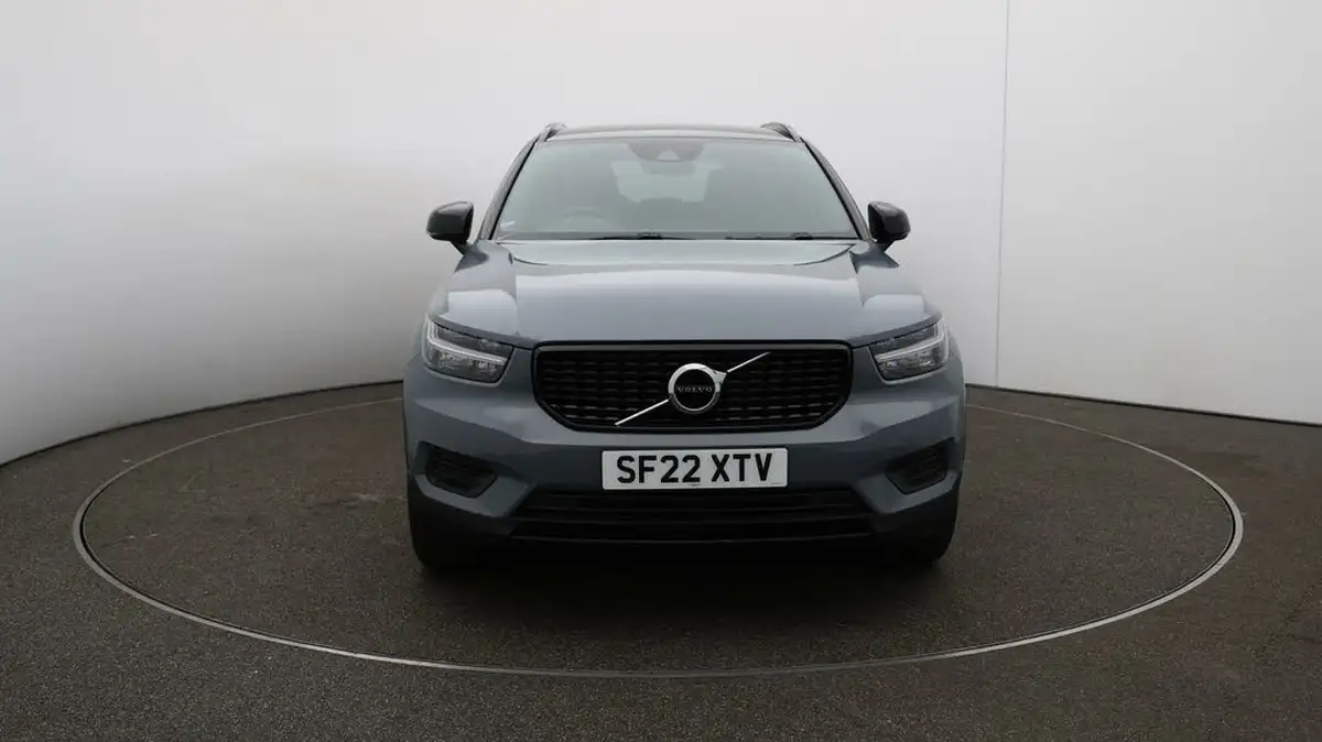 2022-volvo-xc40-15-t3-r-design-auto-big-32