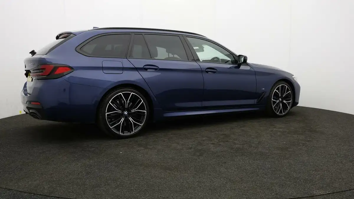 2021-bmw-5-series-20td-520d-m-sport-mht-touring-5d-big-25