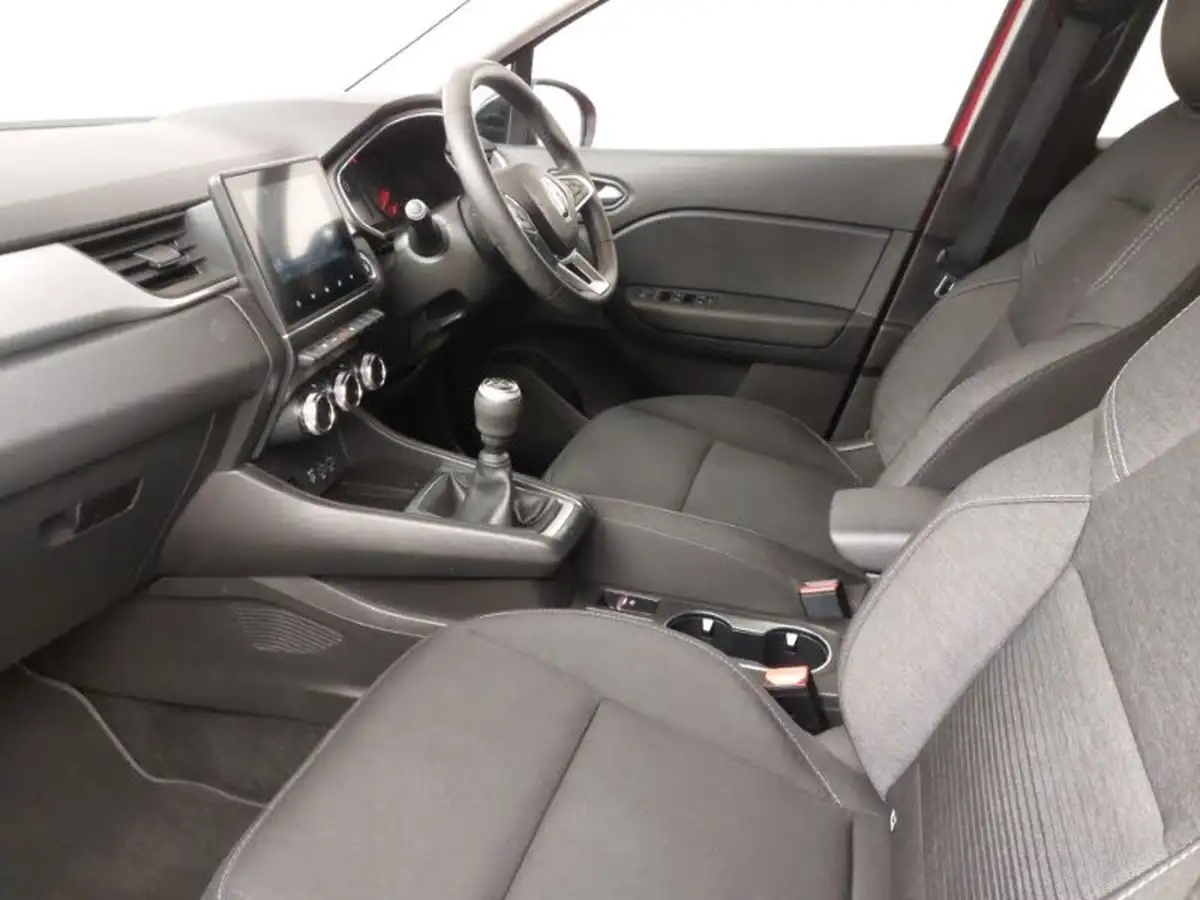 2021-renault-captur-13-tce-iconic-edition-big-4