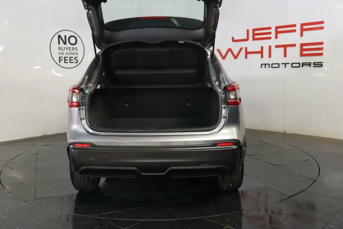 2019-nissan-qashqai-13-dig-t-acenta-premium-140ps-big-8