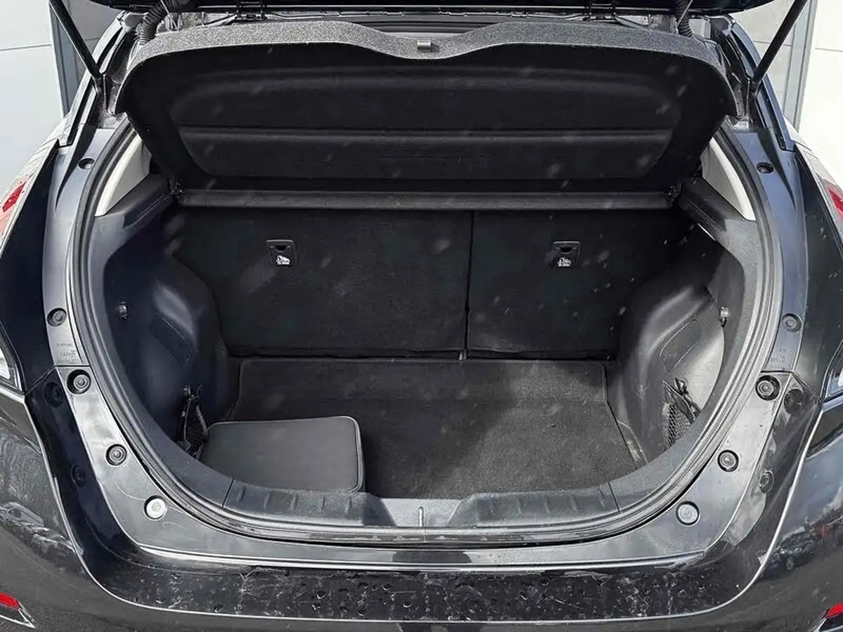 2021-nissan-leaf-e-n-connecta-big-17