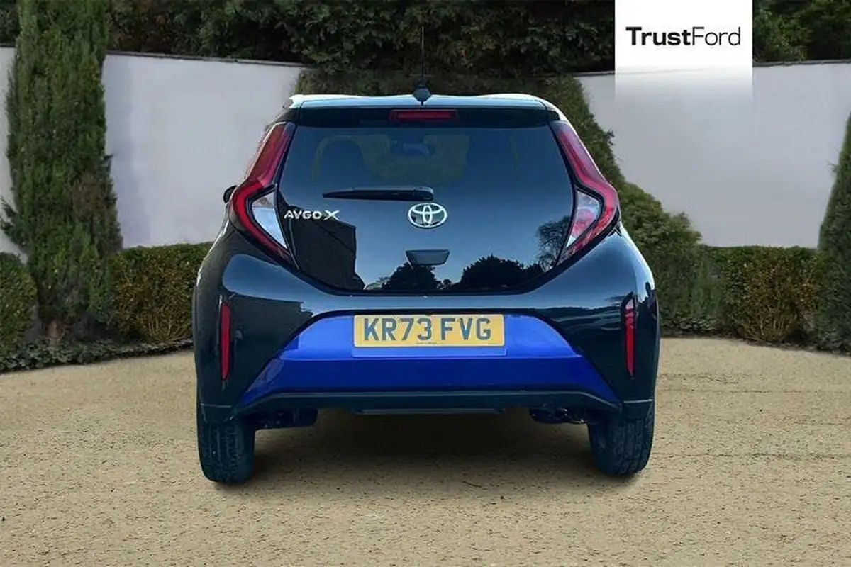 2023-toyota-aygo-x-10-vvt-i-edge-cvt-big-6
