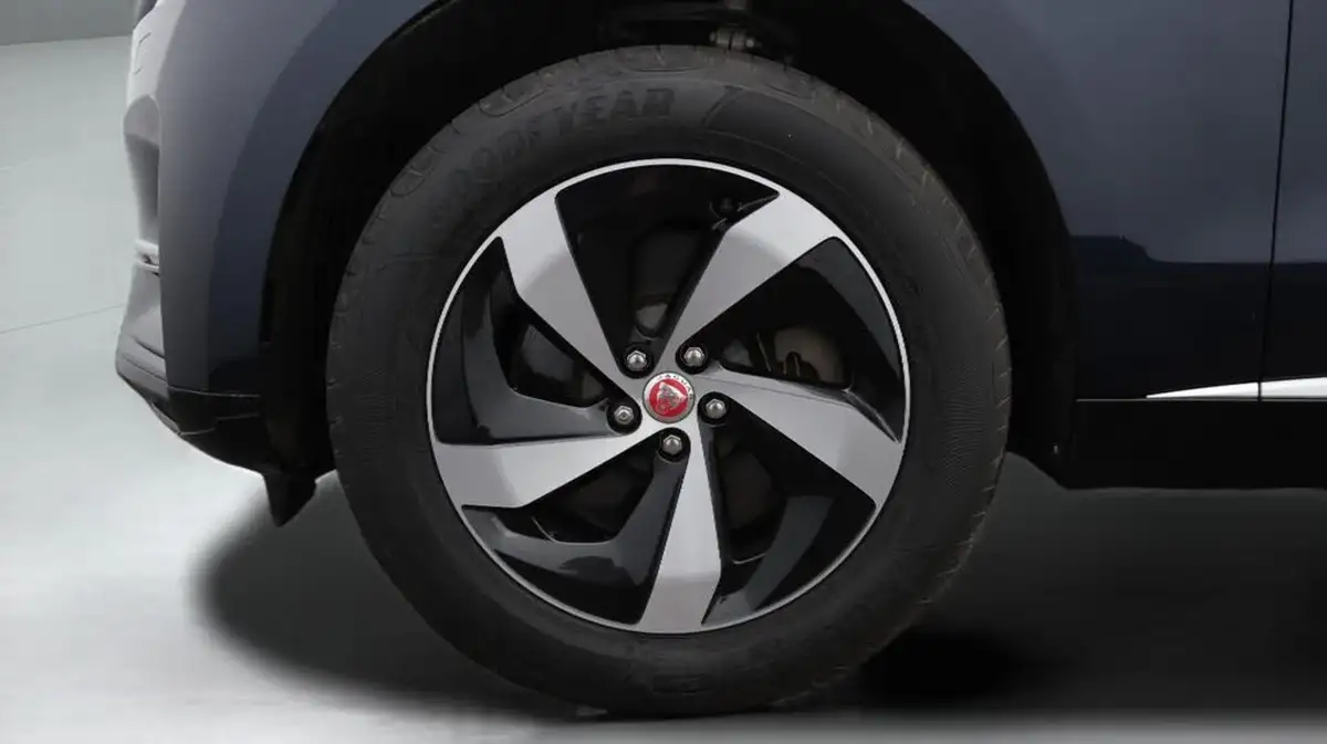 2022-jaguar-f-pace-20-p400e-s-big-18