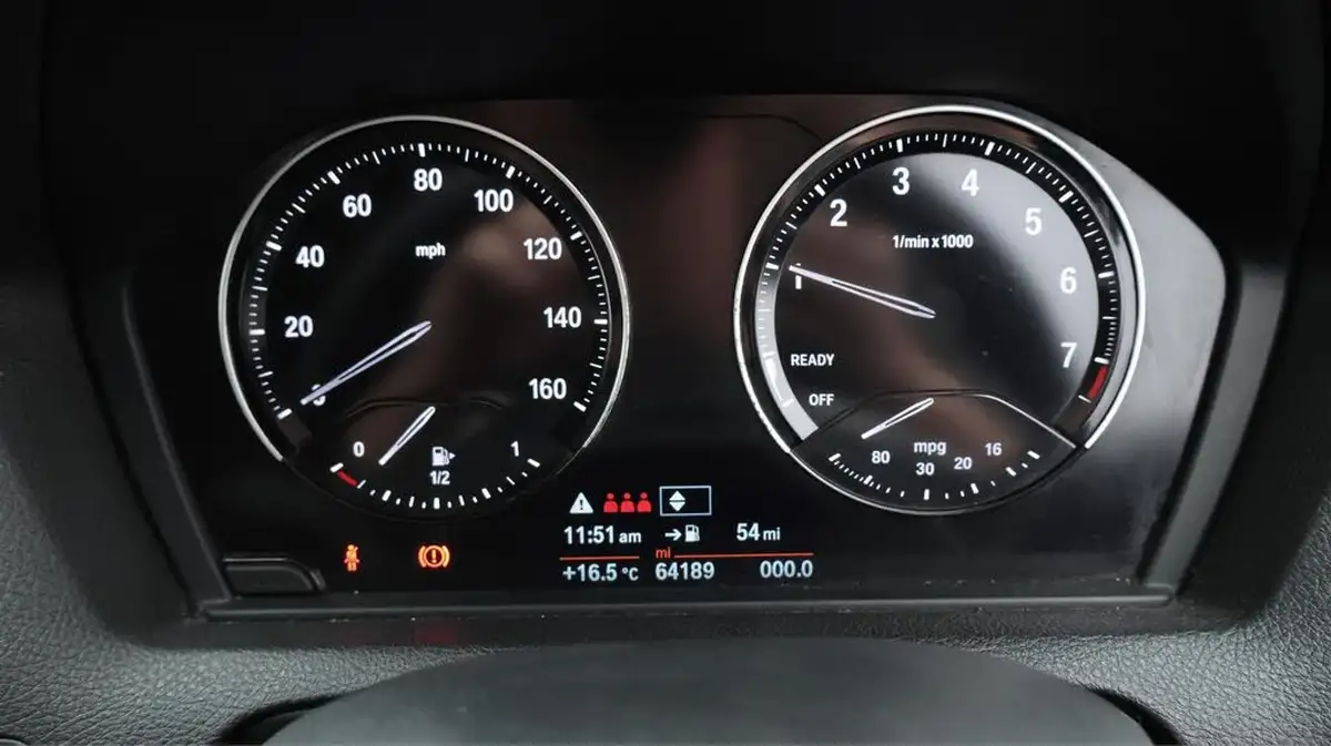 2018-bmw-1-series-15-118i-se-5d-big-10