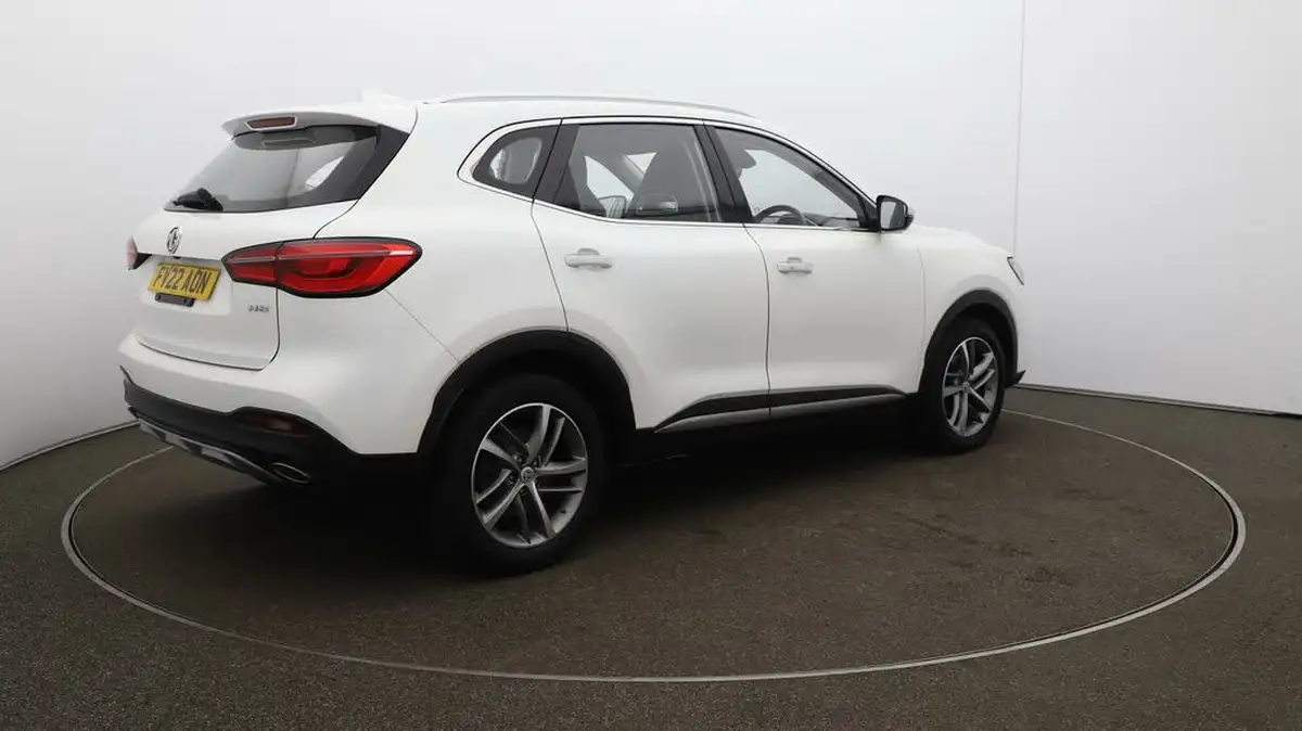 2022-mg-hs-15t-gdi-exclusive-162ps-dct-big-46