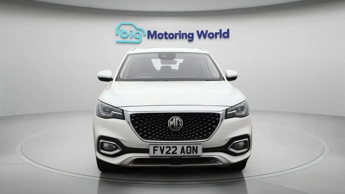 2022-mg-hs-15t-gdi-exclusive-162ps-dct-big-2