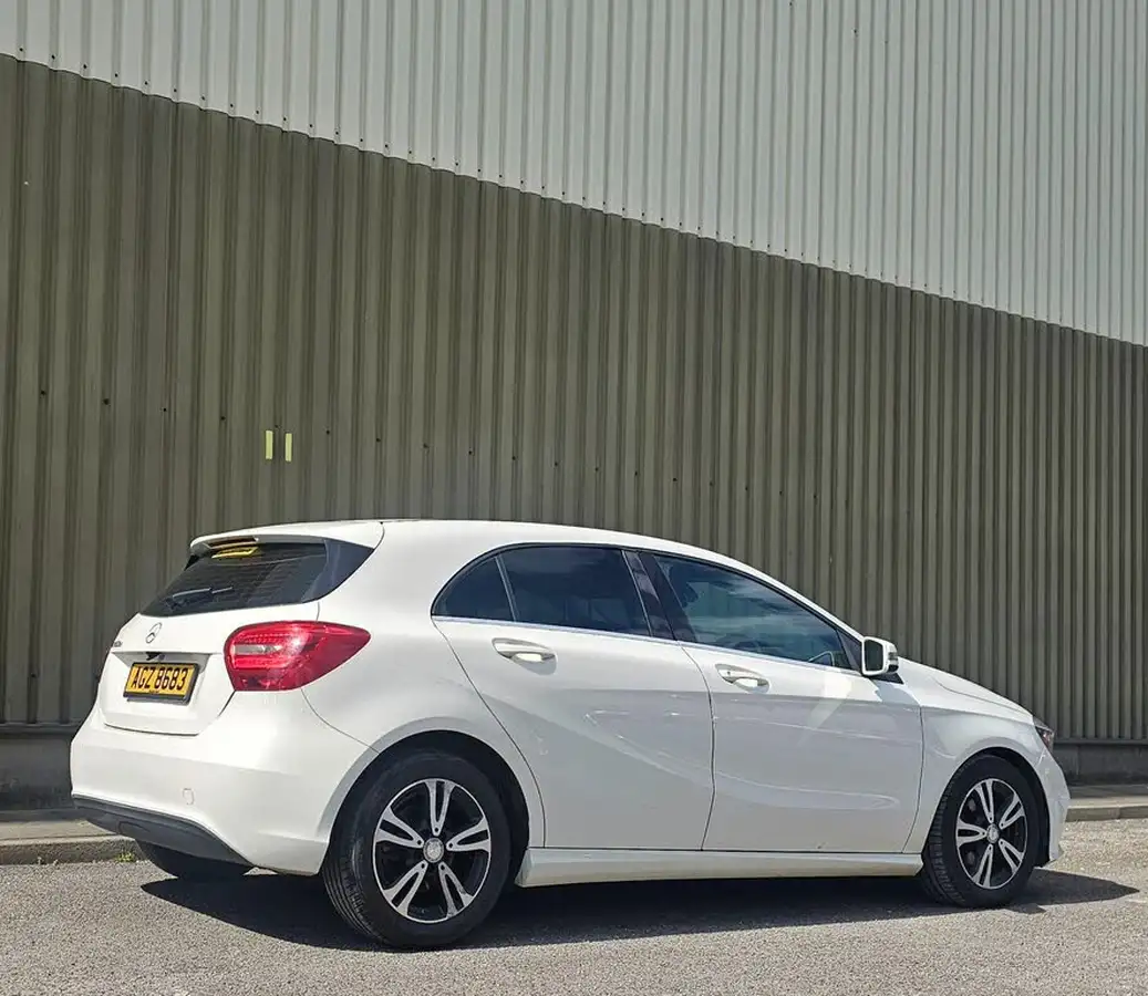 2016-mercedes-benz-a-class-15d-a180d-se-ss-big-8