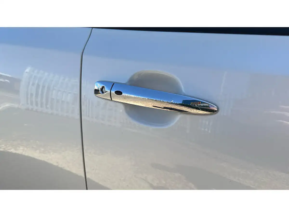 2022-nissan-leaf-e-tekna-39kwh-big-37