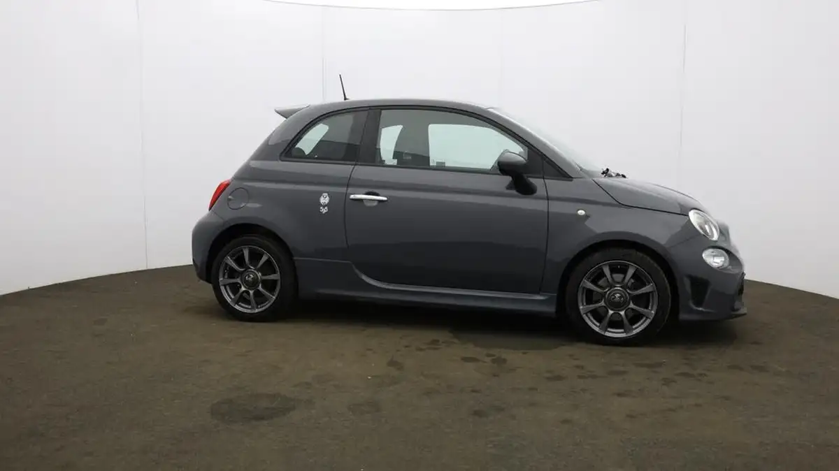 2019-abarth-595-14-tjet-big-50