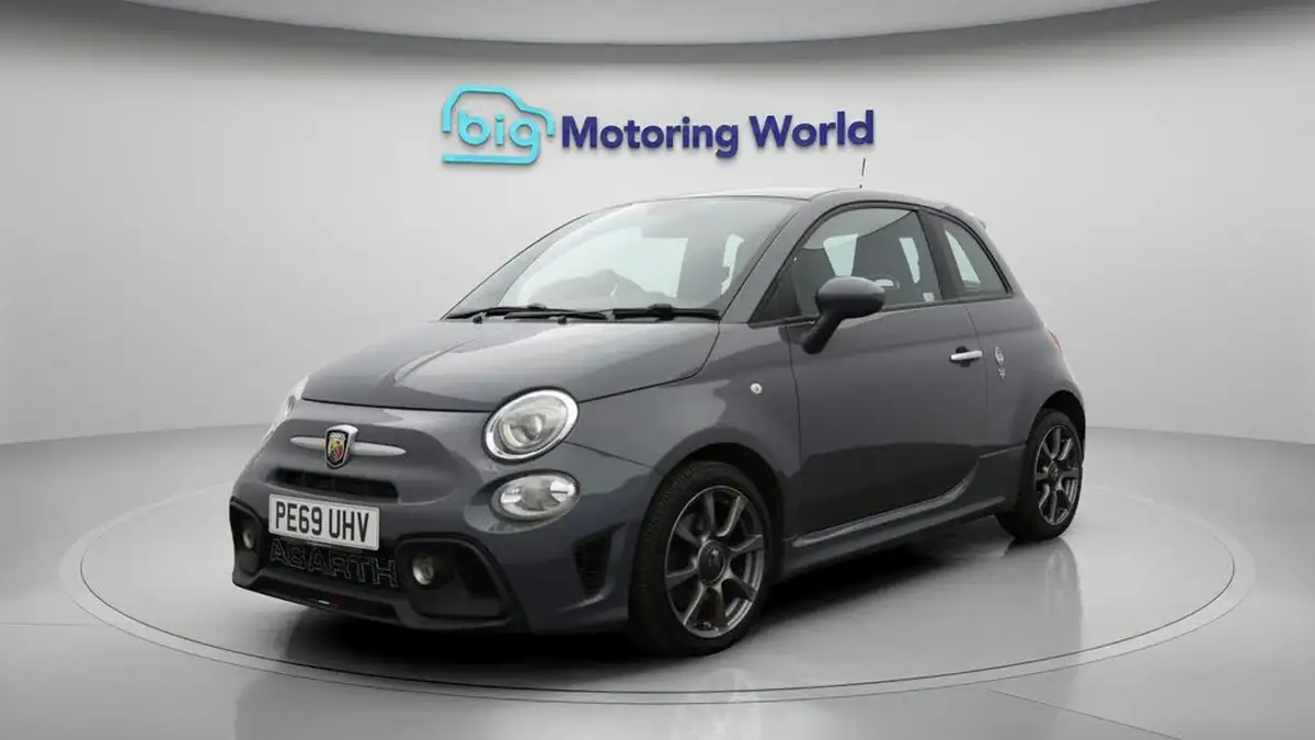 2019-abarth-595-14-tjet-big-2