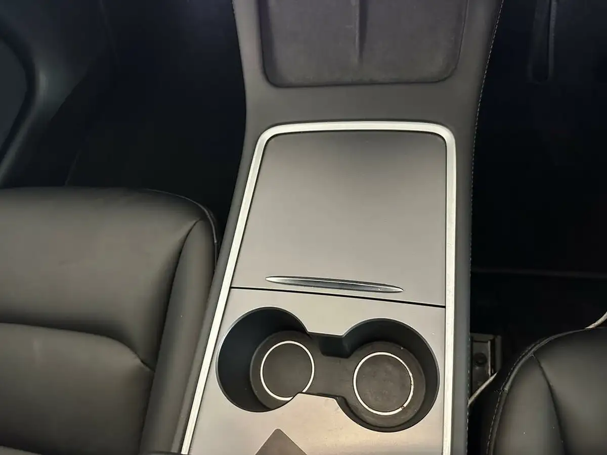 2022-tesla-model-3-e-long-range-big-11