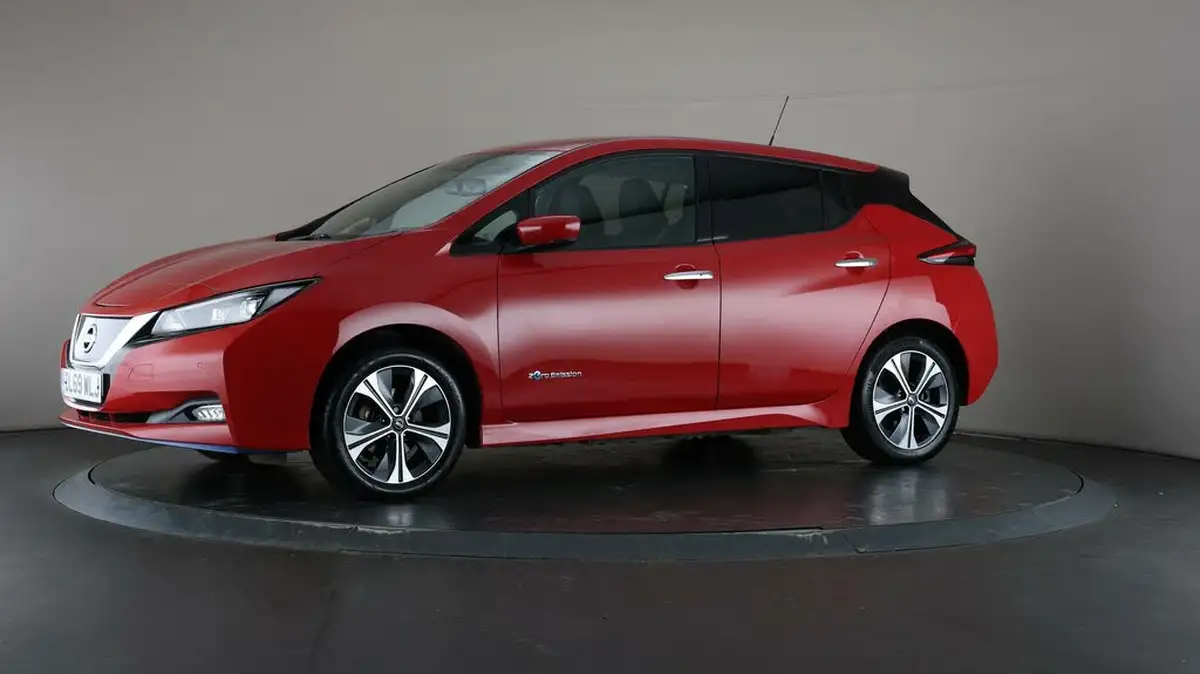 2020-nissan-leaf-e-e-tekna-big-43