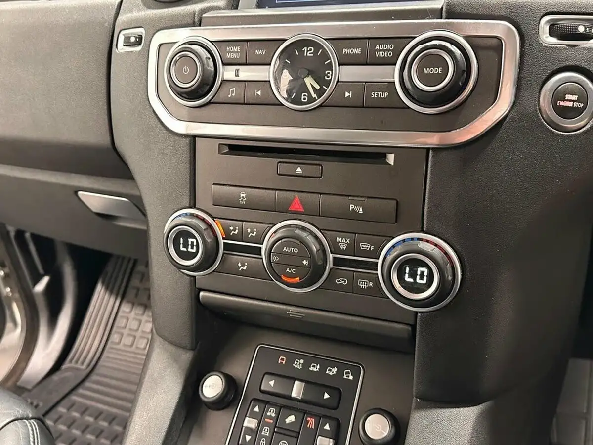2016-land-rover-discovery-30-sd-v6-se-big-11
