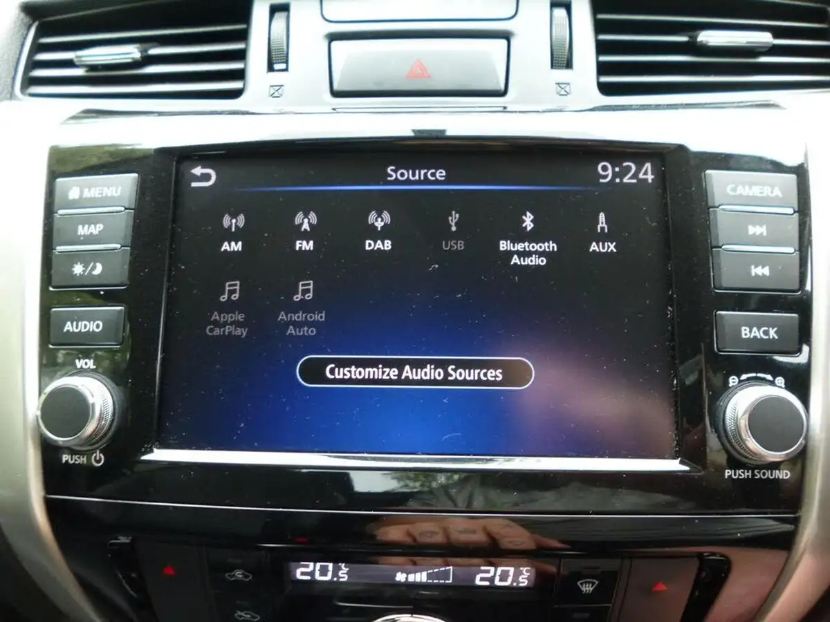2019-nissan-navara-23dci-tt-tekna-8-navileather-big-42