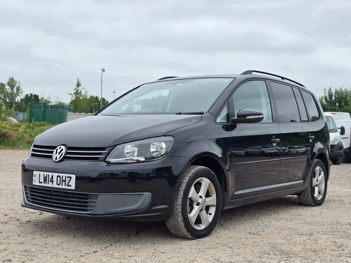 2014-volkswagen-touran-big-8