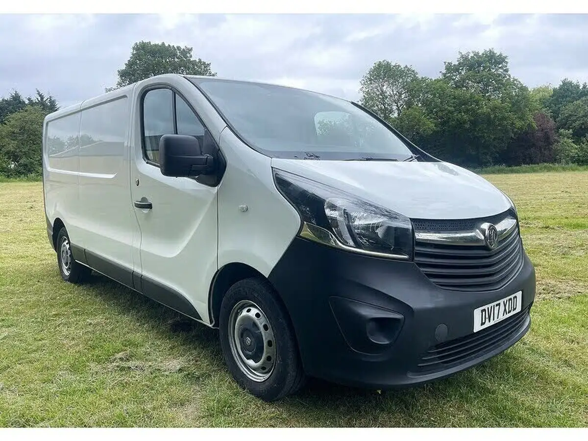 2017-vauxhall-vivaro-16cdti-2900-l2h1-120pseu6-panel-van-big-0
