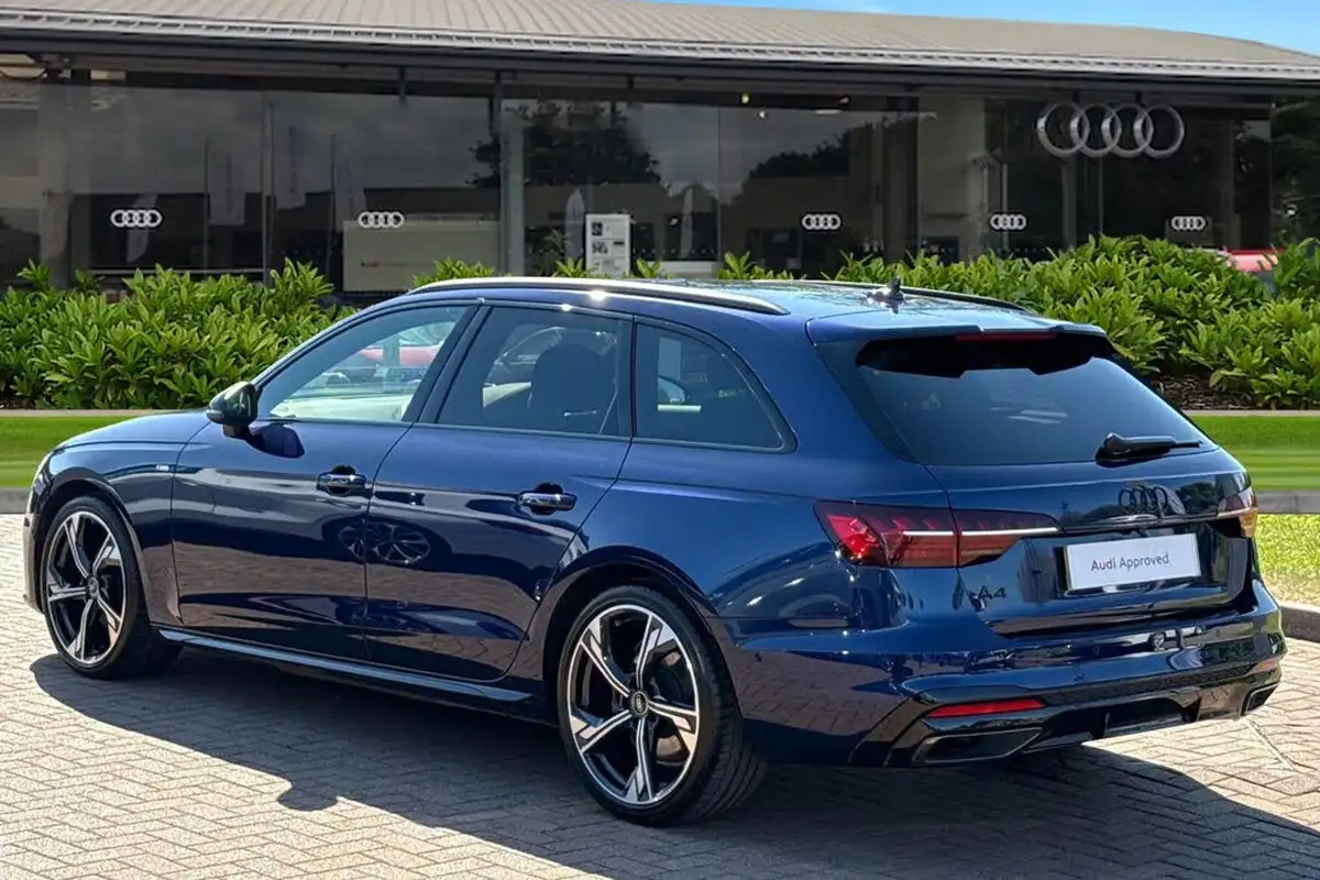 2024-audi-a4-avant-20-35-tdi-black-edition-big-1