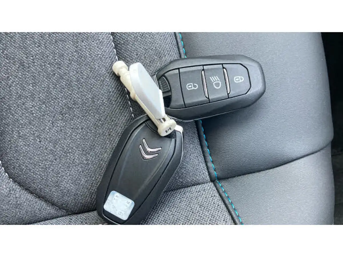 2023-citroen-c4-12-puretech-c-series-edition-big-19