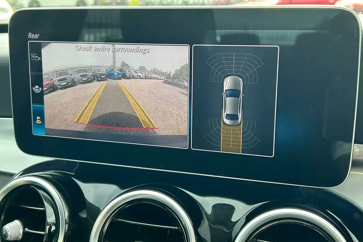 2019-mercedes-benz-c-class-20d-c220d-se-ss-saloon-4d-big-20