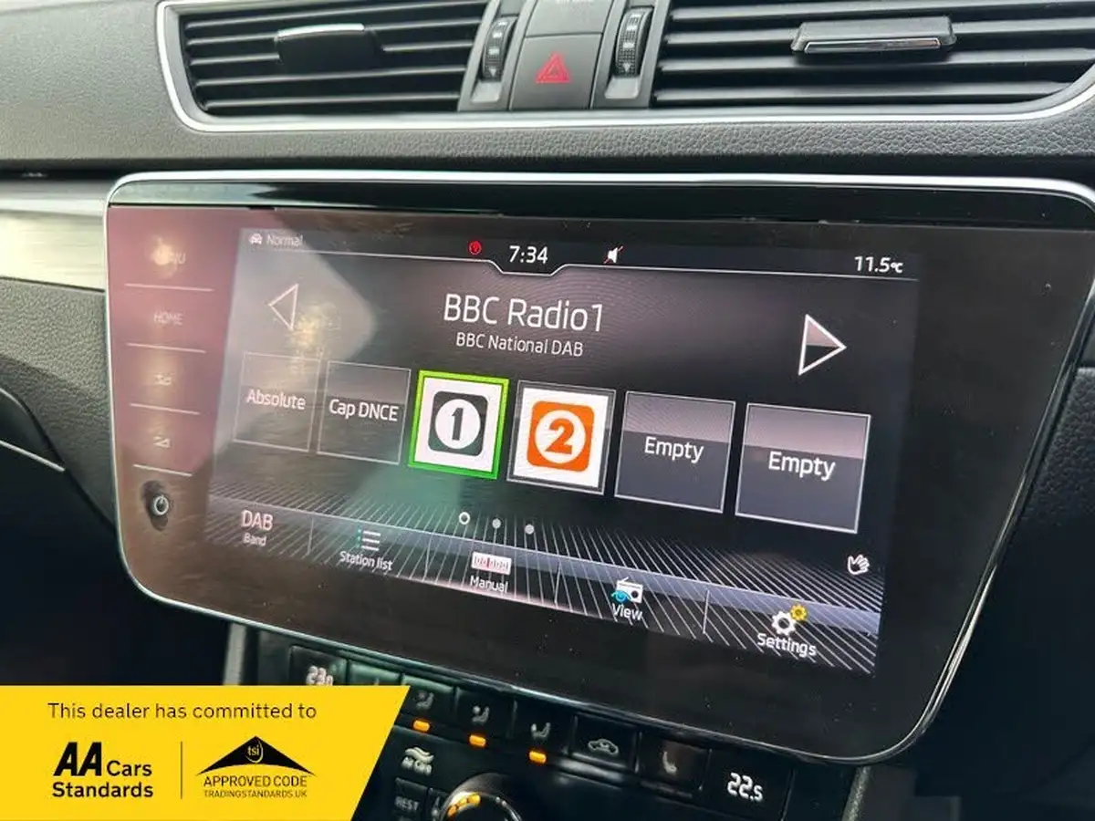 2018-skoda-superb-20tdi-scr-se-l-executive-150ps-estate-dsg-big-25