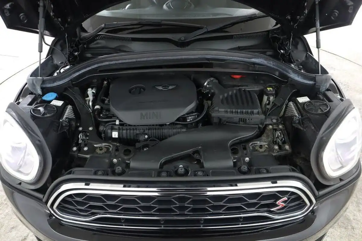 2017-mini-countryman-20-cooper-s-ss-big-9