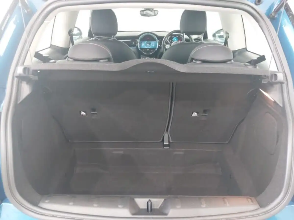 2022-mini-cooper-15-cooper-classic-hatchback-3d-big-7