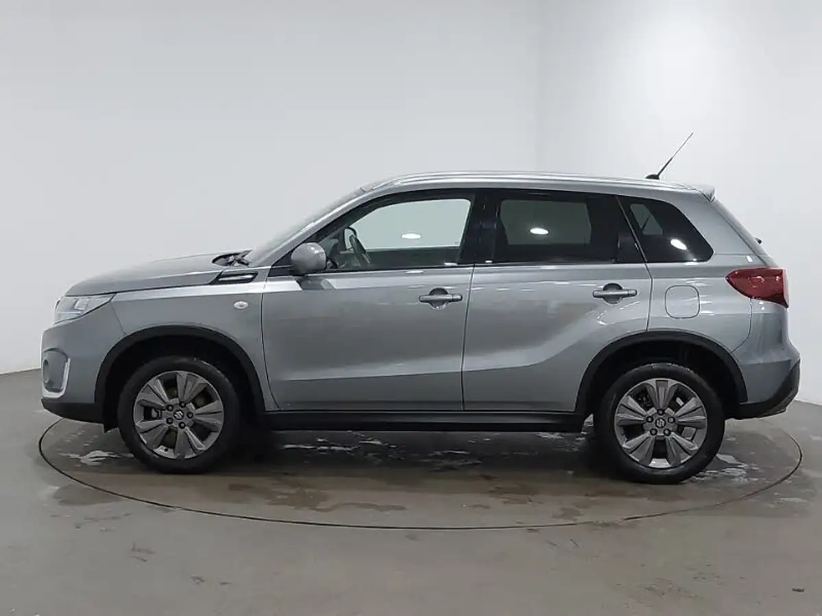 2022-suzuki-vitara-14-boosterjet-sz-t-big-3
