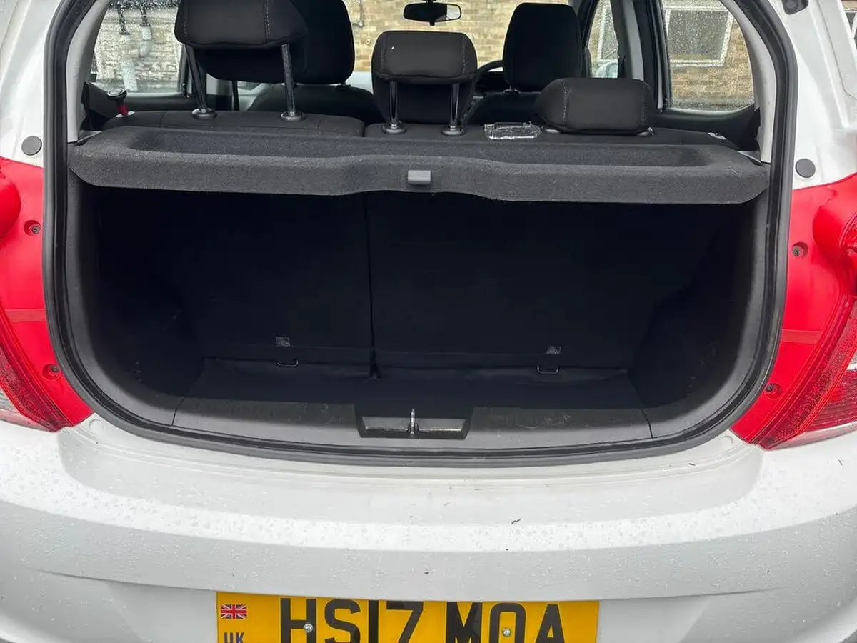 2017-vauxhall-viva-big-11