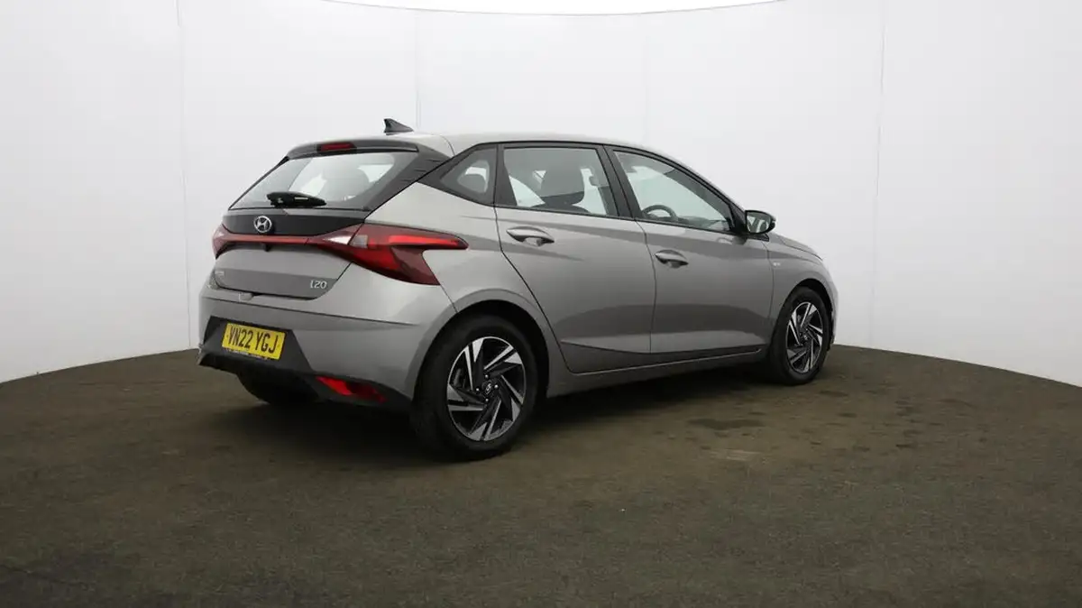 2022-hyundai-i20-10-t-gdi-se-connect-eclutch-imt-big-58